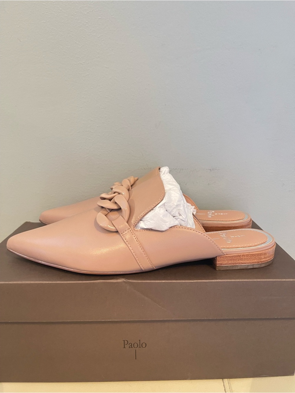 New Women’s Paolo leather mules in nude with chain size 8.5 & 5.5 - Picture 5 of 10